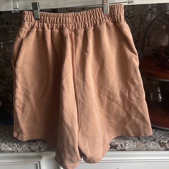 Revolve SIXTHREESEVEN The Sweat Short in Cocoa Size Small - Picture 5 of 5